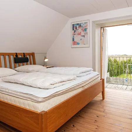 Apartman 4 Person In Fan