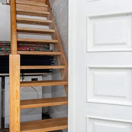 4 Person In Fan Apartman *